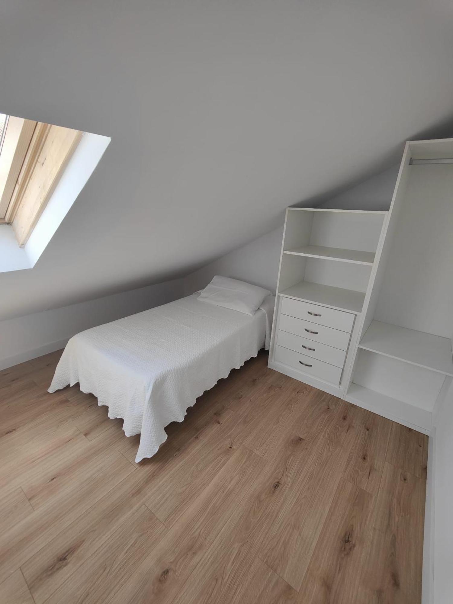 Chalet Con Wifi , Ps4 , Garaje, 5 Dormitorios, 3 Banos, Santiago De Compostela Santiago de Compostela Exterior foto