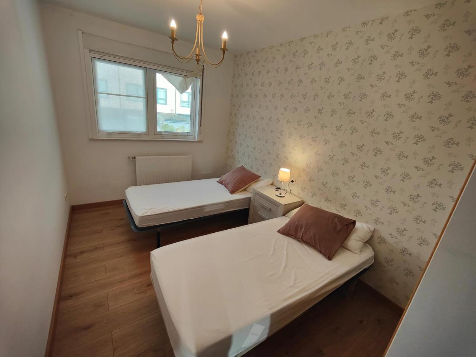 Chalet Con Wifi , Ps4 , Garaje, 5 Dormitorios, 3 Banos, Santiago De Compostela Santiago de Compostela Exterior foto